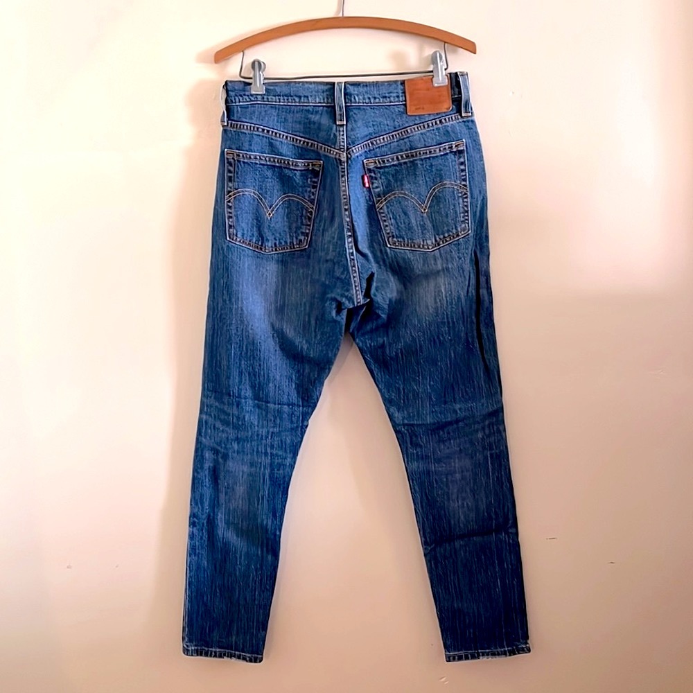 Levi 501 Straight Leg Jeans